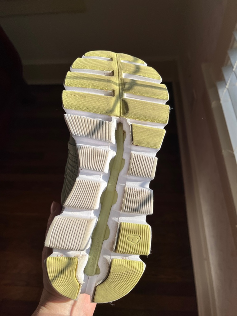 On Running Light Sage Green and White Cloudswift Sneakers - Picture 4 of 4